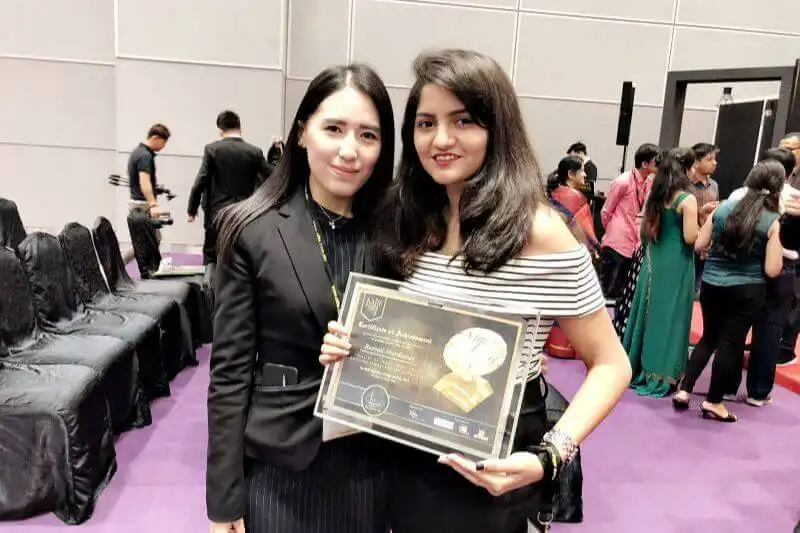 ISGJ Awards and Honors in Gems and Jewellery Education